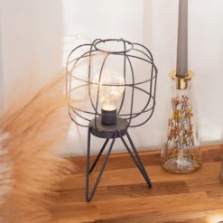 LED-Lampe - Ca. 16 X 16 X 27,5 Cm