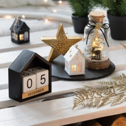 LED-Dekohänger - Haus - Ca. 6 X 6 X 10 Cm - 1 Stück 6 LED-Dekohänger - Haus - Ca. 6 X 6 X 10 Cm - 1 Stück -Rofu alles563